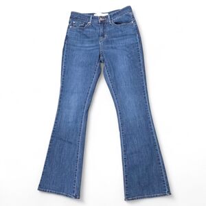 Signature by Levi Strauss Classic Blue Mid Rise Bootcut Jeans 6M / 28W/32L EUC